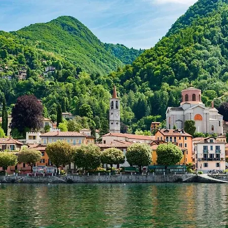 Spacious Near Maggiore Apartment *